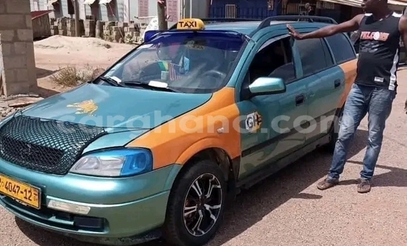 Ra Àlòkù Opel Astra Red Ọkọ̀ in Accra ni Greater Accra Ra Àlòkù Opel Astra Red Ọkọ̀ in Accra ni Greater Accra