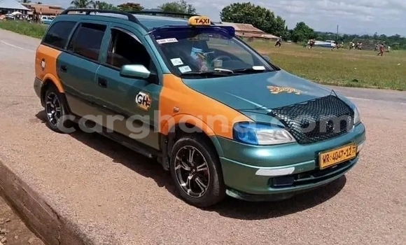 Ra Àlòkù Opel Astra Red Ọkọ̀ in Accra ni Greater Accra Ra Àlòkù Opel Astra Red Ọkọ̀ in Accra ni Greater Accra