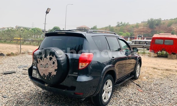 Ra Àlòkù Toyota RAV4 Black Ọkọ̀ in Accra ni Greater Accra Ra Àlòkù Toyota RAV4 Black Ọkọ̀ in Accra ni Greater Accra