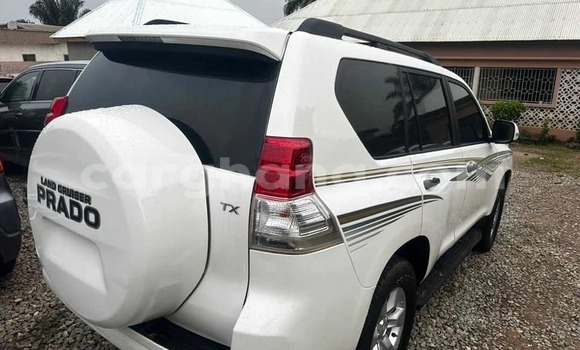 Buy Used Toyota Land Cruiser Prado White Car in Accra in Greater Accra