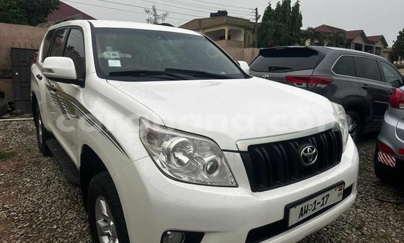 Buy Used Toyota Land Cruiser Prado White Car in Accra in Greater Accra Buy Used Toyota Land Cruiser Prado White Car in Accra in Greater Accra