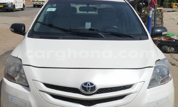 Buy Used Toyota Belta White Car in Accra in Greater Accra