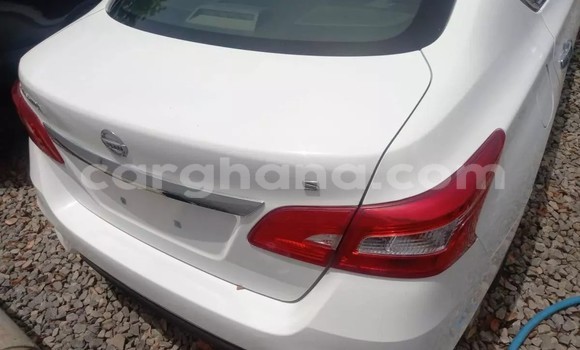 Ra Àlòkù Nissan Sentra funfun Ọkọ̀ in Tema ni Greater Accra Ra Àlòkù Nissan Sentra funfun Ọkọ̀ in Tema ni Greater Accra