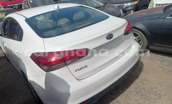 Sayi Na hannu Kia Forte White Mota in Tema a Greater Accra Sayi Na hannu Kia Forte White Mota in Tema a Greater Accra