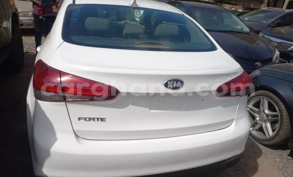 Sayi Na hannu Kia Forte White Mota in Tema a Greater Accra Sayi Na hannu Kia Forte White Mota in Tema a Greater Accra