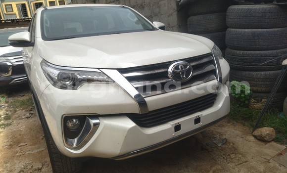 Buy Used Toyota Fortuner White Car in Sekondi–Takoradi Metropolitan in Western