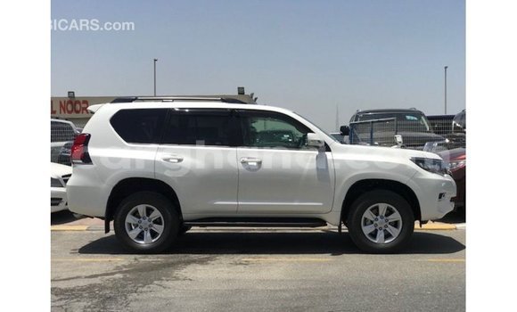 Buy Import Toyota Prado White Car in Import - Dubai in Ashanti Buy Import Toyota Prado White Car in Import - Dubai in Ashanti