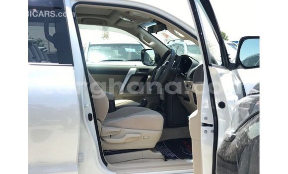 Buy Import Toyota Prado White Car in Import - Dubai in Ashanti Buy Import Toyota Prado White Car in Import - Dubai in Ashanti