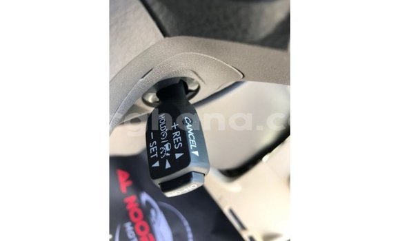 Buy Import Toyota Prado White Car in Import - Dubai in Ashanti Buy Import Toyota Prado White Car in Import - Dubai in Ashanti