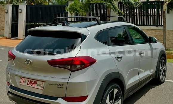 Ra Àlòkù Hyundai Tucson Miiran Ọkọ̀ in Aboso ni Oorun Ra Àlòkù Hyundai Tucson Miiran Ọkọ̀ in Aboso ni Oorun