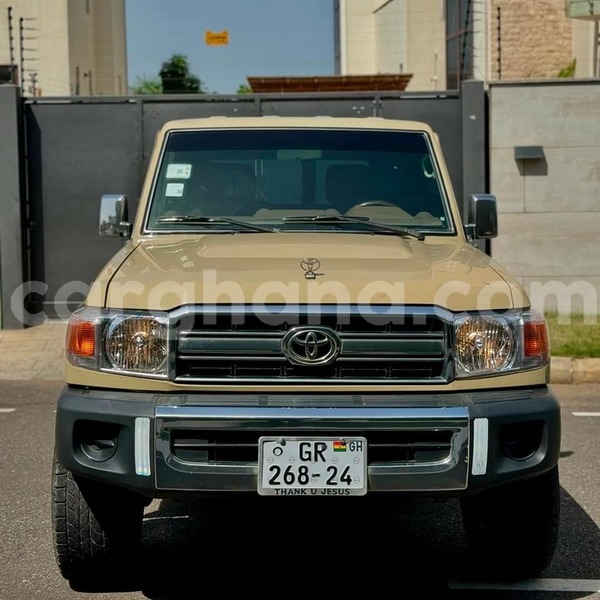 Big with watermark toyota land cruiser central abura 58255