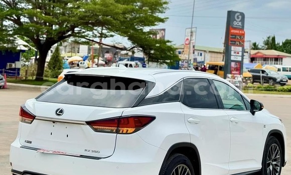 Ra Àlòkù Lexus RX 350 funfun Ọkọ̀ in Accra ni Greater Accra Ra Àlòkù Lexus RX 350 funfun Ọkọ̀ in Accra ni Greater Accra