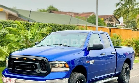 Ra Àlòkù Dodge RAM Blue Ọkọ̀ in Accra ni Greater Accra Ra Àlòkù Dodge RAM Blue Ọkọ̀ in Accra ni Greater Accra