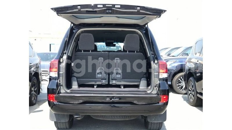 Big with watermark toyota land cruiser ashanti import dubai 10834