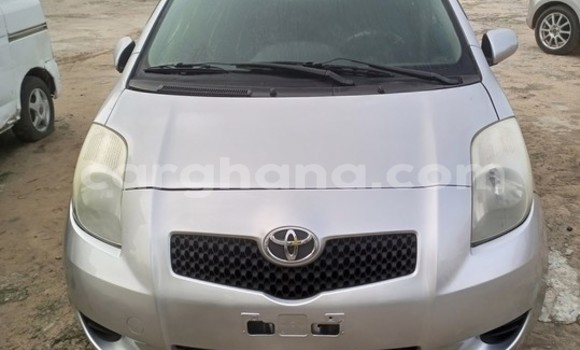 Buy Used Toyota Vitz Silver Car in Sekondi–Takoradi Metropolitan in Western