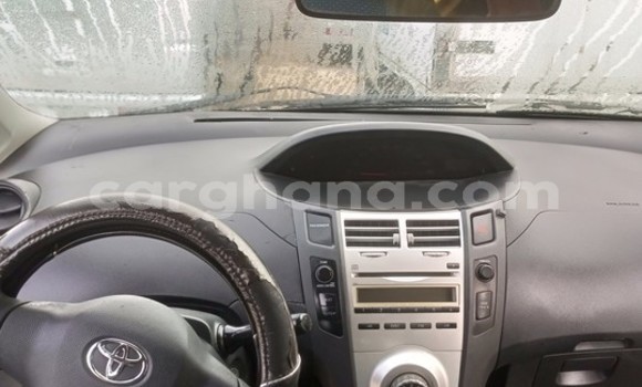 Ra Àlòkù Toyota Vitz Silver Ọkọ̀ in Sekondi–Takoradi Metropolitan ni Oorun Ra Àlòkù Toyota Vitz Silver Ọkọ̀ in Sekondi–Takoradi Metropolitan ni Oorun