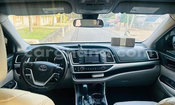 Buy Used Toyota Highlander Other Car in Accra in Greater Accra Buy Used Toyota Highlander Other Car in Accra in Greater Accra