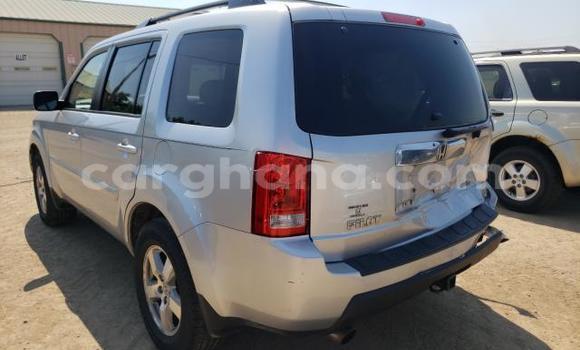 Ra Àlòkù Honda Pilot Silver Ọkọ̀ in Sekondi ni Oorun Ra Àlòkù Honda Pilot Silver Ọkọ̀ in Sekondi ni Oorun