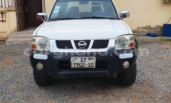 Ra Àlòkù Toyota Hilux funfun Ọkọ̀ in Accra ni Greater Accra