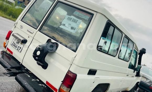 Buy Used Toyota Land Cruiser White Car in Accra in Greater Accra Buy Used Toyota Land Cruiser White Car in Accra in Greater Accra