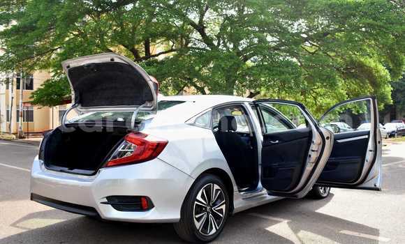 Buy Used Mercedes‒Benz 250 White Car in Accra in Greater Accra Buy Used Mercedes‒Benz 250 White Car in Accra in Greater Accra