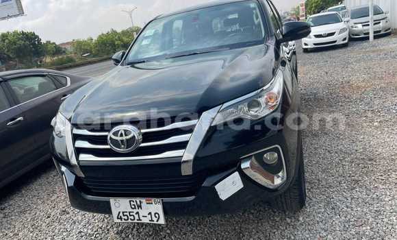 Sayi Na hannu Toyota Fortuner Black Mota in Accra a Greater Accra