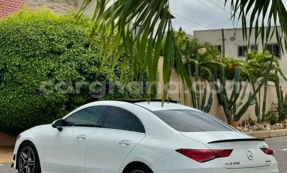 Buy Used Mercedes‒Benz GLA-klasse White Car in Accra in Greater Accra Buy Used Mercedes‒Benz GLA-klasse White Car in Accra in Greater Accra