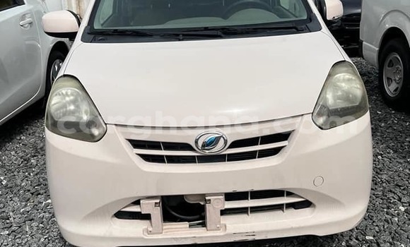 Buy Used Daihatsu Bee White Car in Accra in Greater Accra Buy Used Daihatsu Bee White Car in Accra in Greater Accra