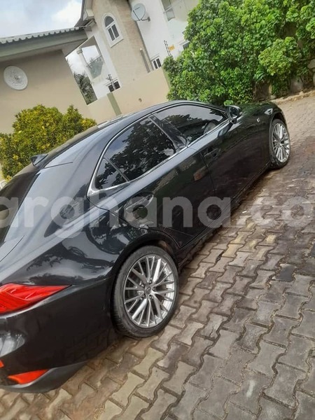 Big with watermark lexus is 300 greater accra accra 58399