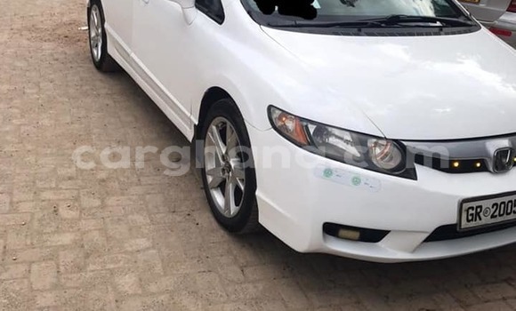 Buy Used Honda Civic White Car in Accra in Greater Accra Buy Used Honda Civic White Car in Accra in Greater Accra