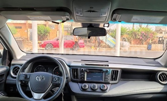 Buy Used Toyota RAV4 White Car in Accra in Greater Accra Buy Used Toyota RAV4 White Car in Accra in Greater Accra