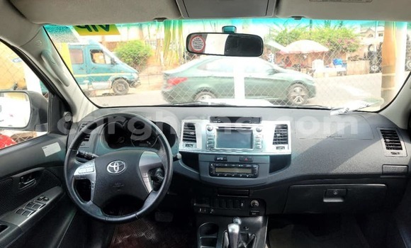 Buy Used Toyota Hilux White Car in Accra in Greater Accra Buy Used Toyota Hilux White Car in Accra in Greater Accra
