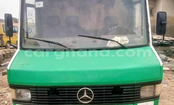 Buy Used Mercedes-Benz C180 COUPE Green Car in Accra in Greater Accra Buy Used Mercedes-Benz C180 COUPE Green Car in Accra in Greater Accra
