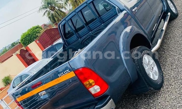 Buy Used Toyota Hilux Blue Car in Accra in Greater Accra Buy Used Toyota Hilux Blue Car in Accra in Greater Accra