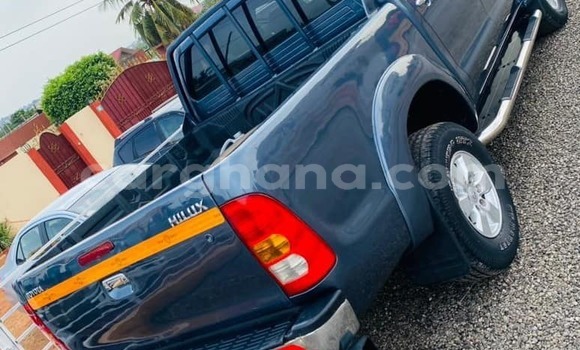 Buy Used Toyota Hilux Blue Car in Accra in Greater Accra Buy Used Toyota Hilux Blue Car in Accra in Greater Accra