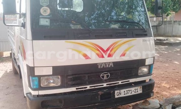 Buy Used Tata 709 White Truck in Accra in Greater Accra Buy Used Tata 709 White Truck in Accra in Greater Accra