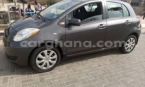 Buy Used Toyota Yaris Beige Car in Sekondi–Takoradi Metropolitan in Western