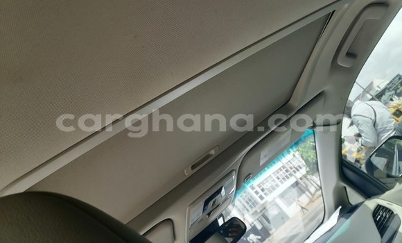 Ra Àlòkù Toyota Sienna Blue Ọkọ̀ in Sekondi–Takoradi Metropolitan ni Oorun Ra Àlòkù Toyota Sienna Blue Ọkọ̀ in Sekondi–Takoradi Metropolitan ni Oorun