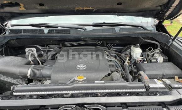 Sayi Na hannu Toyota Tundra Black Mota in Sekondi a Yamma Sayi Na hannu Toyota Tundra Black Mota in Sekondi a Yamma