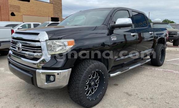 Sayi Na hannu Toyota Tundra Black Mota in Sekondi a Yamma Sayi Na hannu Toyota Tundra Black Mota in Sekondi a Yamma