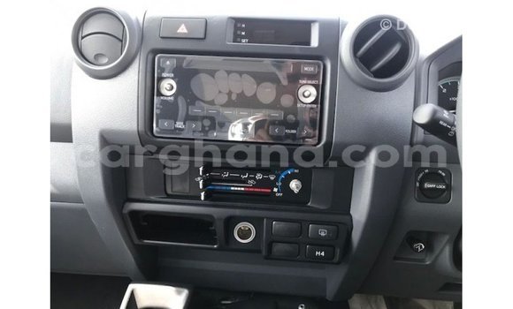 Ra Imported Toyota Land Cruiser funfun Ọkọ̀ in Import - Dubai ni Ashanti Ra Imported Toyota Land Cruiser funfun Ọkọ̀ in Import - Dubai ni Ashanti