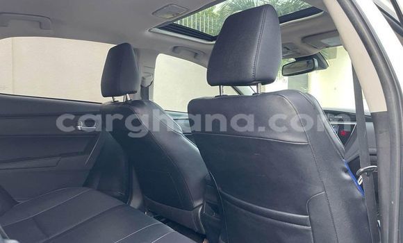 Buy Used Toyota Corolla White Car in Accra in Greater Accra Buy Used Toyota Corolla White Car in Accra in Greater Accra