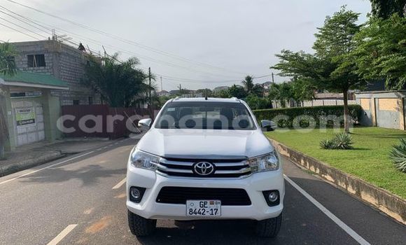 Buy Used Toyota Hilux Green Car in Accra in Greater Accra Buy Used Toyota Hilux Green Car in Accra in Greater Accra