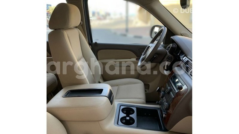 Big with watermark chevrolet tahoe ashanti import dubai 10839