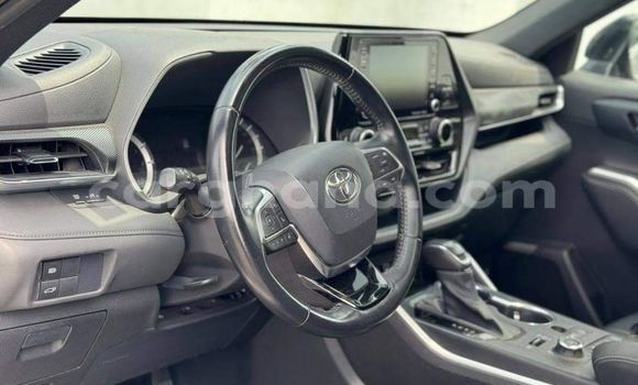 Sayi Na hannu Toyota Highlander White Mota in Accra a Greater Accra Sayi Na hannu Toyota Highlander White Mota in Accra a Greater Accra