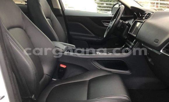 Sayi Na hannu Jaguar F-Pace White Mota in Accra a Greater Accra Sayi Na hannu Jaguar F-Pace White Mota in Accra a Greater Accra