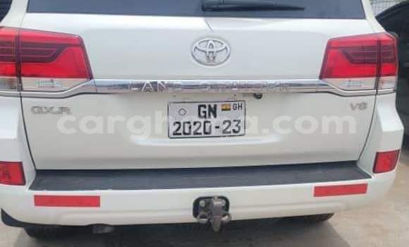 Ra Àlòkù Toyota Land Cruiser funfun Ọkọ̀ in Accra ni Greater Accra Ra Àlòkù Toyota Land Cruiser funfun Ọkọ̀ in Accra ni Greater Accra