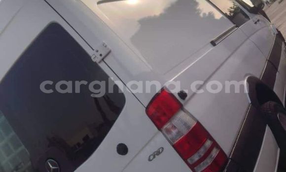 Ra Àlòkù Mercedes-Benz A200 funfun Ọkọ̀ in Accra ni Greater Accra Ra Àlòkù Mercedes-Benz A200 funfun Ọkọ̀ in Accra ni Greater Accra