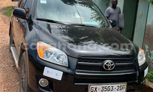 Ra Àlòkù Toyota RAV4 Black Ọkọ̀ in Accra ni Greater Accra Ra Àlòkù Toyota RAV4 Black Ọkọ̀ in Accra ni Greater Accra