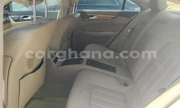 Ra Àlòkù Mercedes‒Benz CLS–Class funfun Ọkọ̀ in Accra ni Greater Accra Ra Àlòkù Mercedes‒Benz CLS–Class funfun Ọkọ̀ in Accra ni Greater Accra